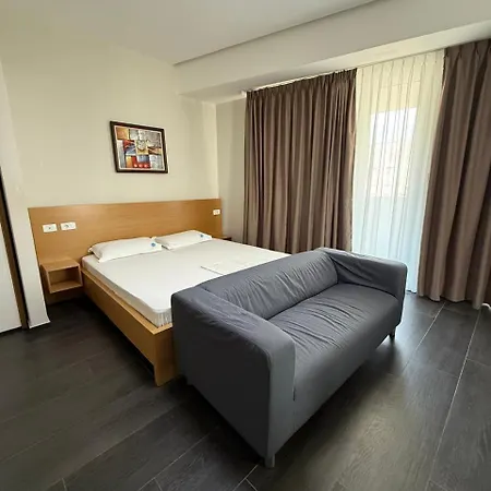 Apartman Comfort At 21 Tirana